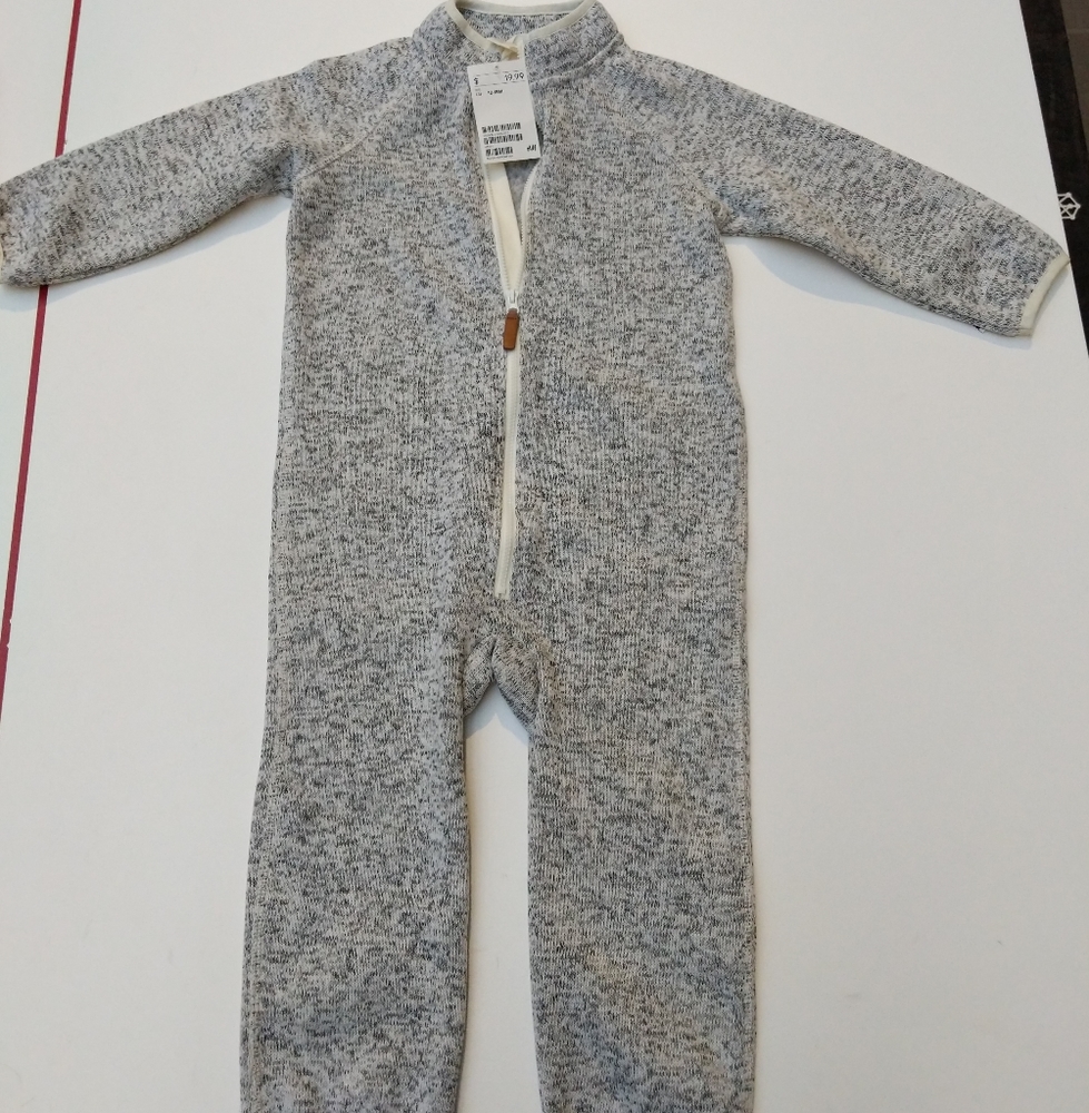 NWOT H&M Gray Onesie 8-12 Months Baby Boy